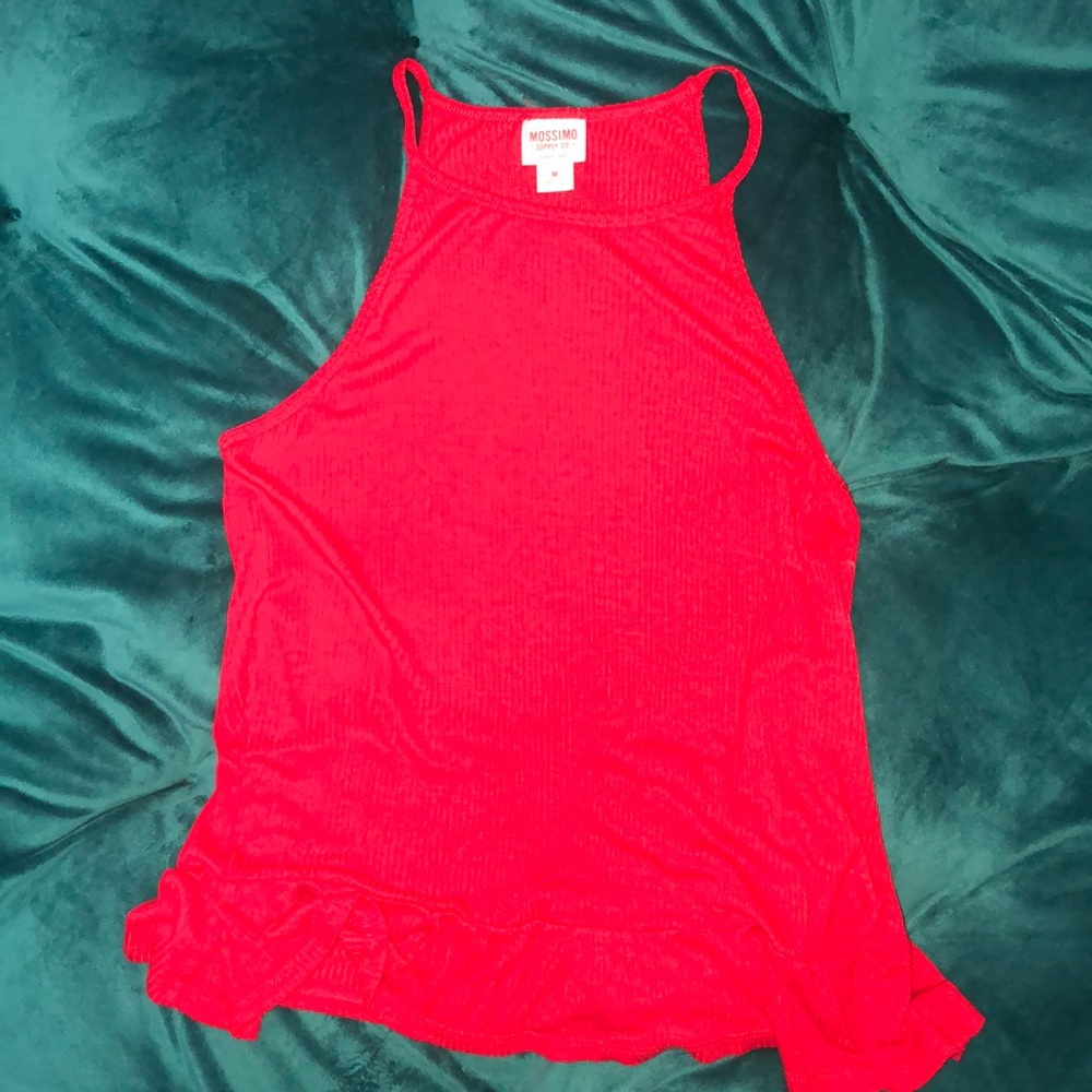 Red cute tank top!